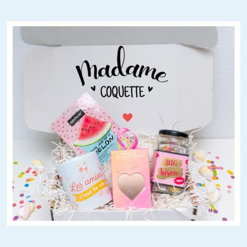 cadeau original anniversaire avec bougie personnalisé, bougie relaxante, bonbons et masque visage