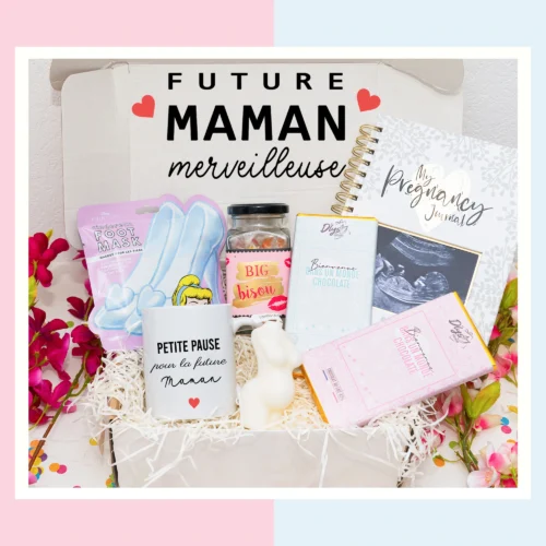 box future maman avec album photo, tablette chocolat de naissance, bonbons 'Big Bisous' et masque pour les pieds et bougie femme enceinte