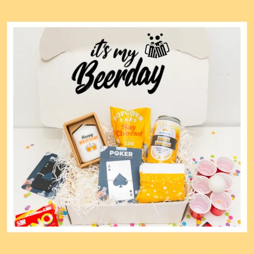 box anniversaire homme avec bougie bière , chaussettes bierre, ouvre bouteille carte , pop corn